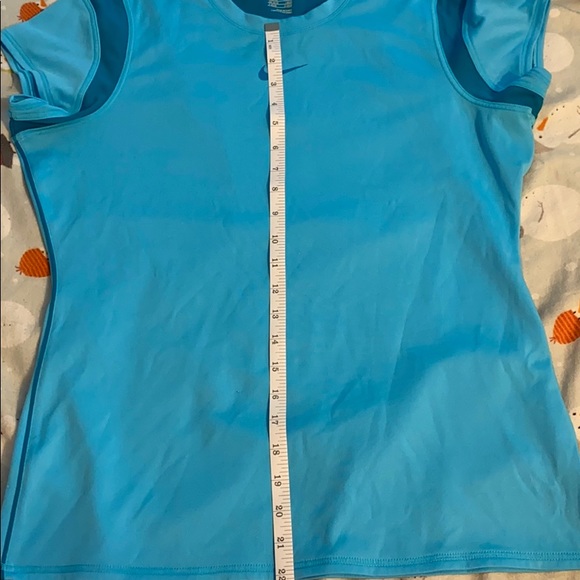 Nike workout tee - Picture 4 of 4